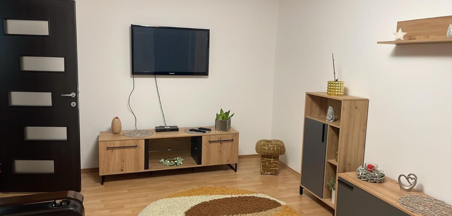 Apartament Petroşani エクステリア 写真